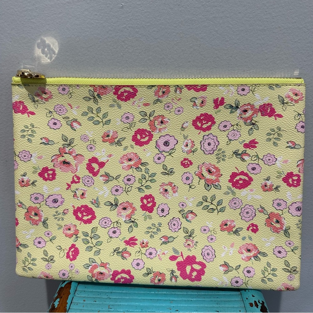Stoney Clover Lane x Love Shack Fancy Flat Pouch Yellow